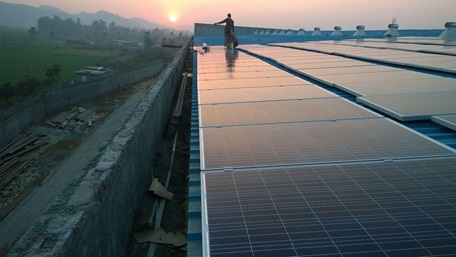  نصب پنل خورشیدی